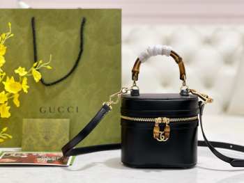 Uubags Gucci Mini vanity bag with bamboo handle black 15.5x13.5x4cm