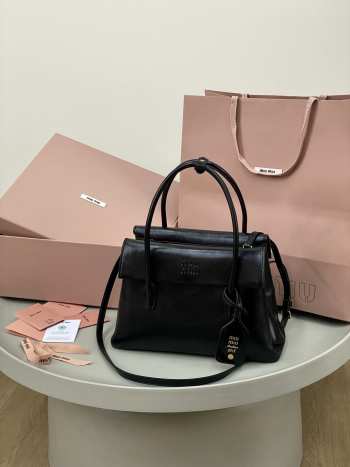 Uubags Miu Miu Solitaire shiny leather bag in black 28x19.5x11cm