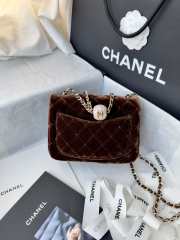 Uubags Chanel mini flap bag, velvet, diamanté & gold-tone metal, dark brown 18cm - 6
