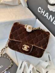 Uubags Chanel mini flap bag, velvet, diamanté & gold-tone metal, dark brown 18cm - 4