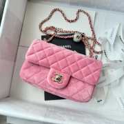 Uubags Chanel mini flap bag, velvet, diamanté & gold-tone metal, pink 20cm - 2