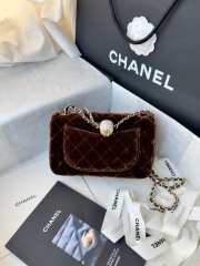 Uubags Chanel mini flap bag, velvet, diamanté & gold-tone metal, dark brown 20cm - 6