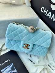 Uubags Chanel mini flap bag, velvet, diamanté & gold-tone metal, light blue 20cm - 3