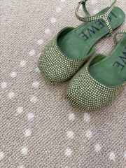 Uubags Loewe Toy ankle strap ballerina in rhinestone-embellished green suede - 3