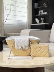 Uubags Chanel medium shopping bag braided straw, sheepskin & gold-colored metal beige & white 18x41x13cm - 2