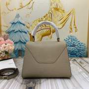 Uubags Valextra Iside top handle mini bag in Greige 12x16x22cm - 2