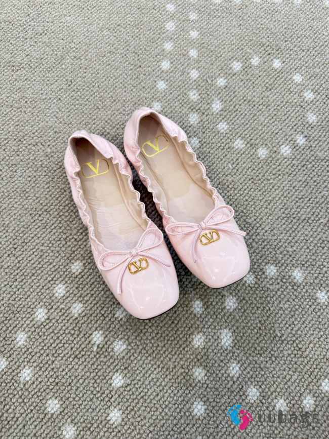 Uubags Valentino Garavani VLogo Signature Ruched Slip-On Ballerina Light Pink - 1
