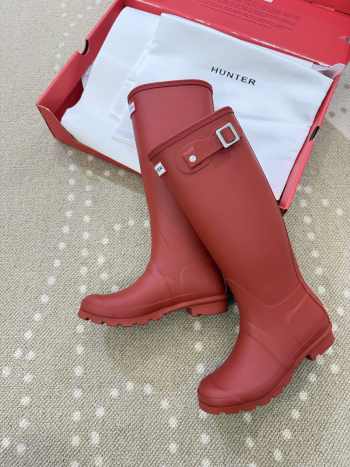 Uubags Hunter original tall wellington boots in military red 