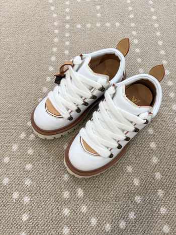 Uubags Louis Vuitton 1AIJAL Remix Derby Shoes In White Smooth calfskin
