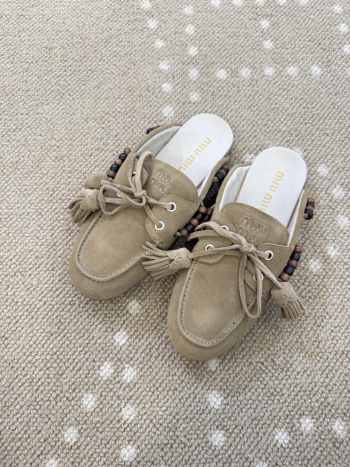 Uubags Miu Miu suede leather mules in light grey