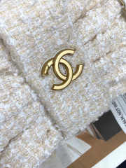 Uubags Chanel large bow bag tweed fabric & gold-plated metal in beige & white 39x5x25cm - 6