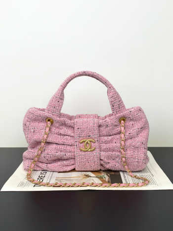 Uubags Chanel large bow bag tweed fabric & gold-plated metal in pink, black & white 39x5x25cm