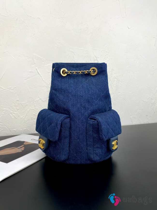 Uubags Chanel 25C blue denim backpack 18x9x24cm - 1