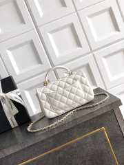 Uubags Chanel Mini Top Handle Flap Bag with Bow Charm White Quilted Leather & Gold-Tone Metal 20x13x9cm - 6