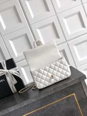 Uubags Chanel Mini Top Handle Flap Bag with Bow Charm White Quilted Leather & Gold-Tone Metal 20x13x9cm - 3