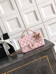 Uubags Chanel Mini Top Handle Flap Bag with Bow Charm Light Pink Quilted Leather & Gold-Tone Metal 20x13x9cm - 1