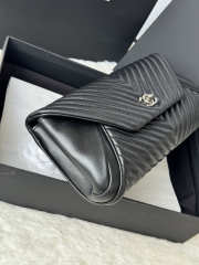 Uubags Chanel Black Chevron Lambskin Fold Up Again Clutch With Silver Hardware 29x14.5cm   - 3
