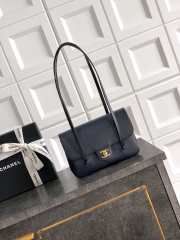 Uubags Chanel small flap-top bag glossy calfskin with grain effect & gold-plated metal in black 15x22x7cm - 1