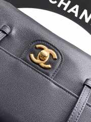 Uubags Chanel small flap-top bag glossy calfskin with grain effect & gold-plated metal in black 15x22x7cm - 4
