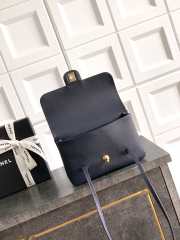 Uubags Chanel small flap-top bag glossy calfskin with grain effect & gold-plated metal in black 15x22x7cm - 2