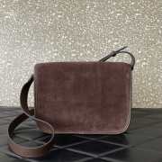 Uubags Valentino Garavani Antibes Suede Shoulder Bag Moor's head 20.5x26.5x6.5cm - 2
