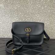 Uubags Valentino Garavani Antibes Calfskin Shoulder Bag Black 20.5x26.5x6.5cm - 1