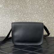 Uubags Valentino Garavani Antibes Calfskin Shoulder Bag Black 20.5x26.5x6.5cm - 6