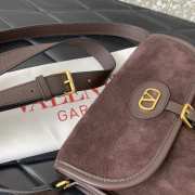 Uubags Valentino Garavani Antibes small shoulder bag in moor's head calfskin 22x14x5cm - 6