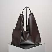 Uubags Large The Row Beige Bindle 3 Tote Bag In Ebony Brown 43x10x49cm - 1