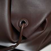 Uubags Large The Row Beige Bindle 3 Tote Bag In Ebony Brown 43x10x49cm - 2