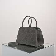 Uubags The Row Small Soft Margaux 10 Bag In Dark Grey Suede 25.5x18x19cm - 5
