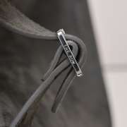 Uubags The Row Small Soft Margaux 10 Bag In Dark Grey Suede 25.5x18x19cm - 4