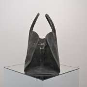 Uubags The Row Medium Soft Margaux 12 Bag In Dark Grey Suede 30.5x23x19cm - 6