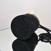 Uubags Alaïa Black La Canette Small Suede Shoulder Bag 13x16x13cm - 6