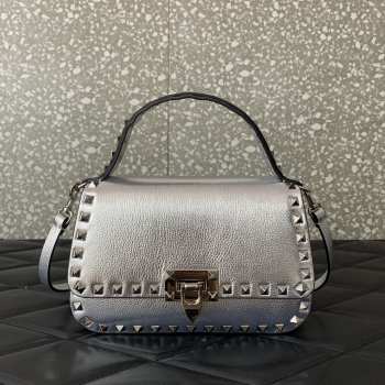 Uubags Valentino 23cm flap bag with handle and shoulder strap in elegant silver
