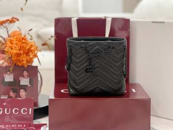 Uubags Gucci GG Marmont nano bucket bag in bag leather 16x17x6.5cm