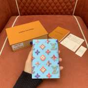 Uubags Louis Vuitton M28040 Passport Holder In Blueberry 10x14x2.5cm - 2