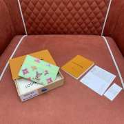 Uubags Louis Vuitton M28046 Bosch Card Holder In Pistachio Green 11x7x1.5cm - 5