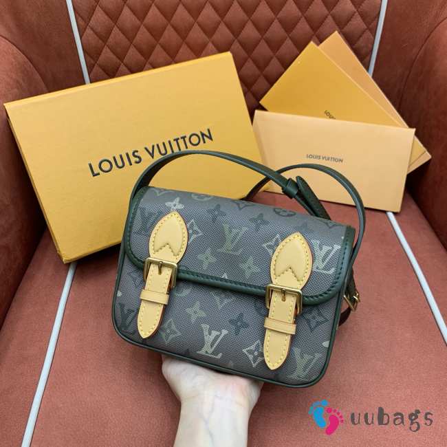 Uubags Louis Vuitton M26969 Satchel Wearable Wallet 19.5x15x6cm - 1
