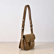 Uubags Gucci Horsebit 1955 Aura mini shoulder bag in brown suede leather 19.5x15x9cm - 4