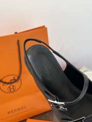 Uubags Hermes Mila slingback in black nomade goatskin featuring a Hapi buckle - 2