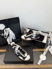 Uubags Chanel sneakers embossed calfskin and suede calfskin in black & white  - 6