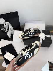 Uubags Chanel sneakers embossed calfskin and suede calfskin in white & black - 5