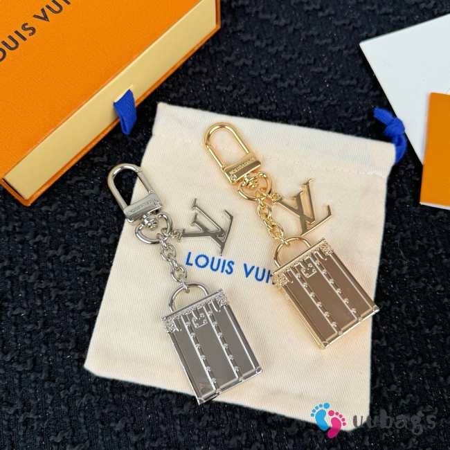 Uubags Louis Vuitton Pearl Heart Trunk Lock Keychain - 1