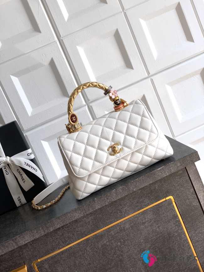 Uubags Chanel small white Coco handle bag in 25K gold hardware with diamond-style details 23cm - 1