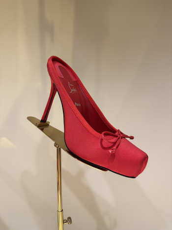 Uubags Christian Louboutin Cassia Mule 85 Satin Pumps In Red 10.5cm
