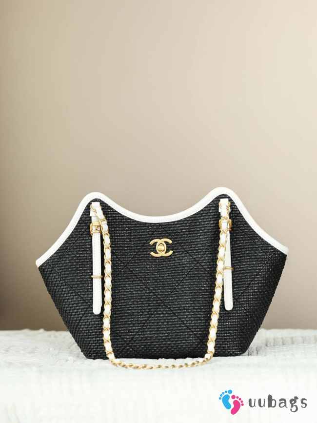 Uubags Chanel Shopping Bag Braided Raffia, Calfskin & Gold-Tone Metal In Black & White 28x20x7cm - 1