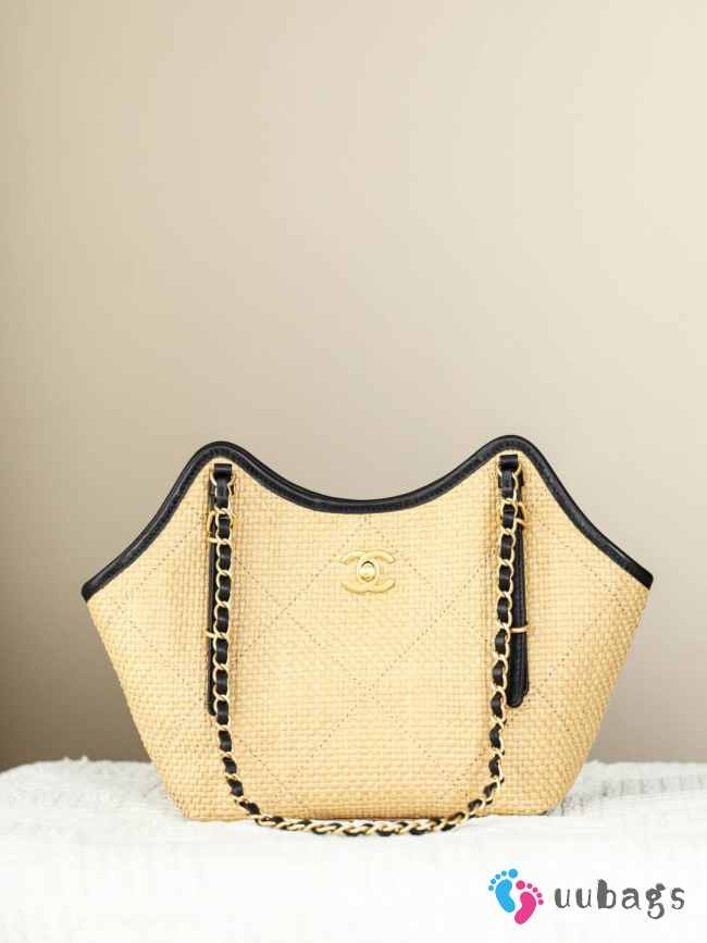 Uubags Chanel Shopping Bag Braided Raffia, Calfskin & Gold-Tone Metal In Beige 28x20x7cm - 1