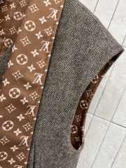 Uubags Louis Vuitton 1AJGMZ Vest In Dark brown - 4