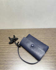 Uubags The Row Small Sally Leather Shoulder Bag In Navy Blue 19x3.5x13.5cm - 3